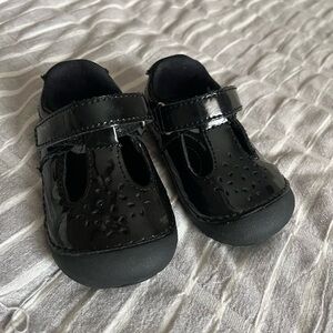 Stride rite black glossy Mary Jane’s